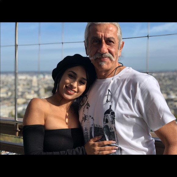 Meet your Posher, Isai - Picture 7 of 8